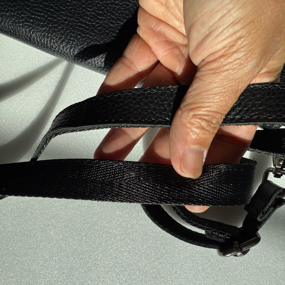 Nordstrom Eleanor Black Leather Crossbody Bag - Picture 7 of 10